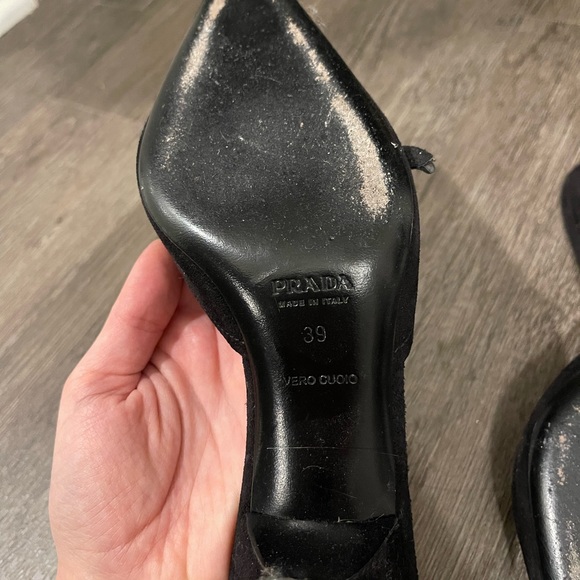 Prada heels. Size Eu 39, US 8.5. Good condition. Suede and leather - Picture 3 of 7